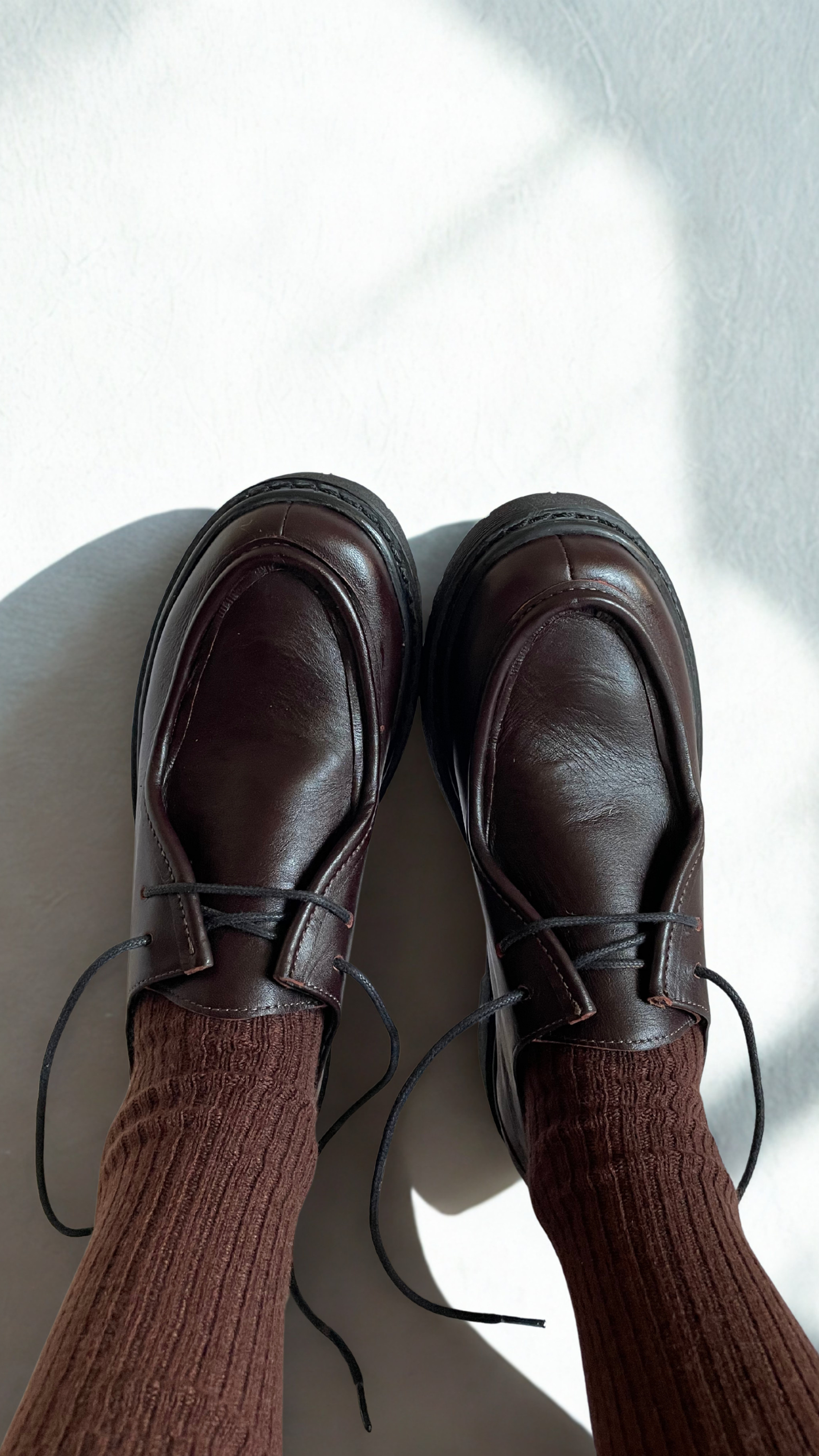 ESTILO MOCASÍN CAFÉ MORO