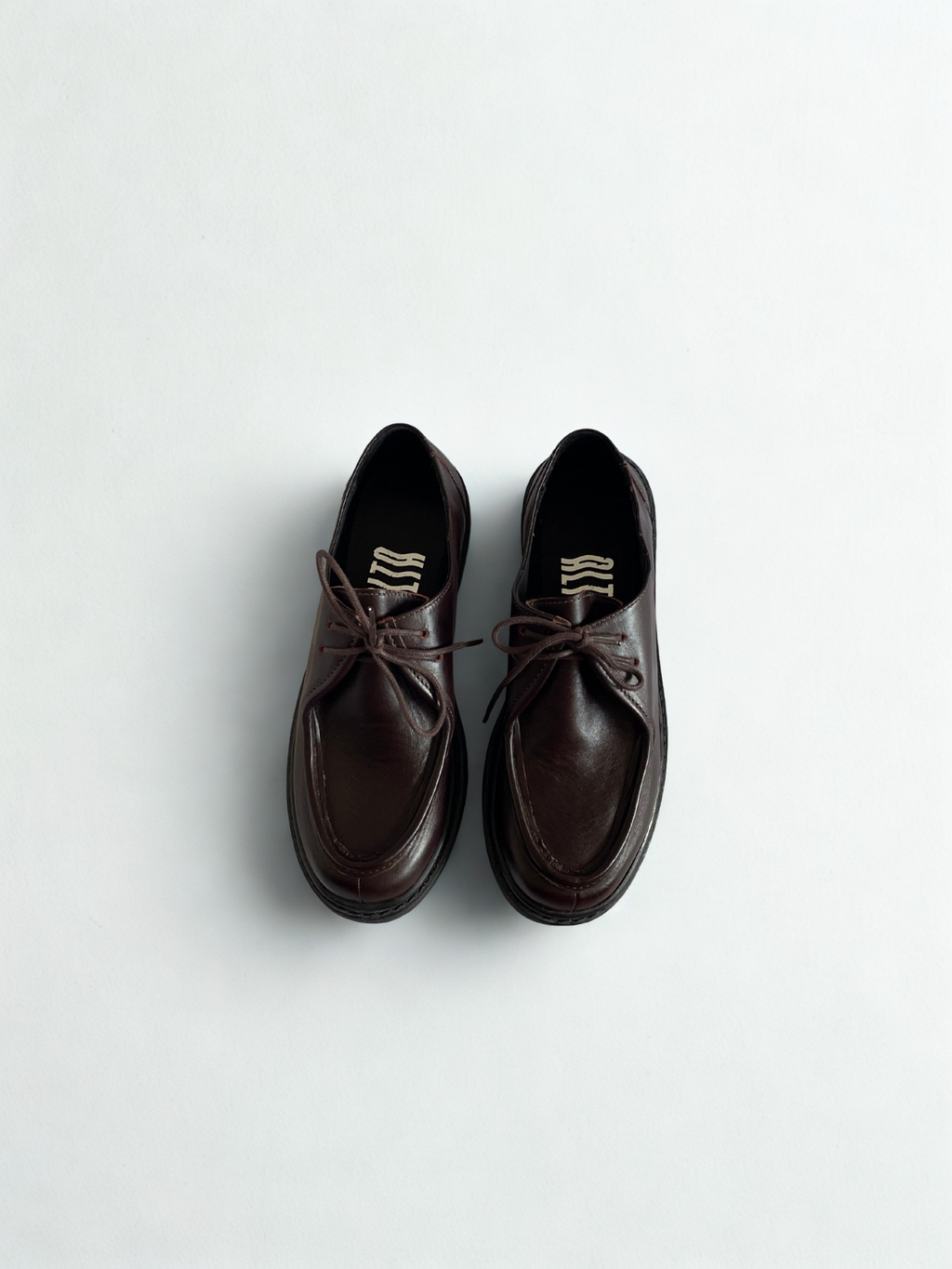 ESTILO MOCASÍN CAFÉ MORO