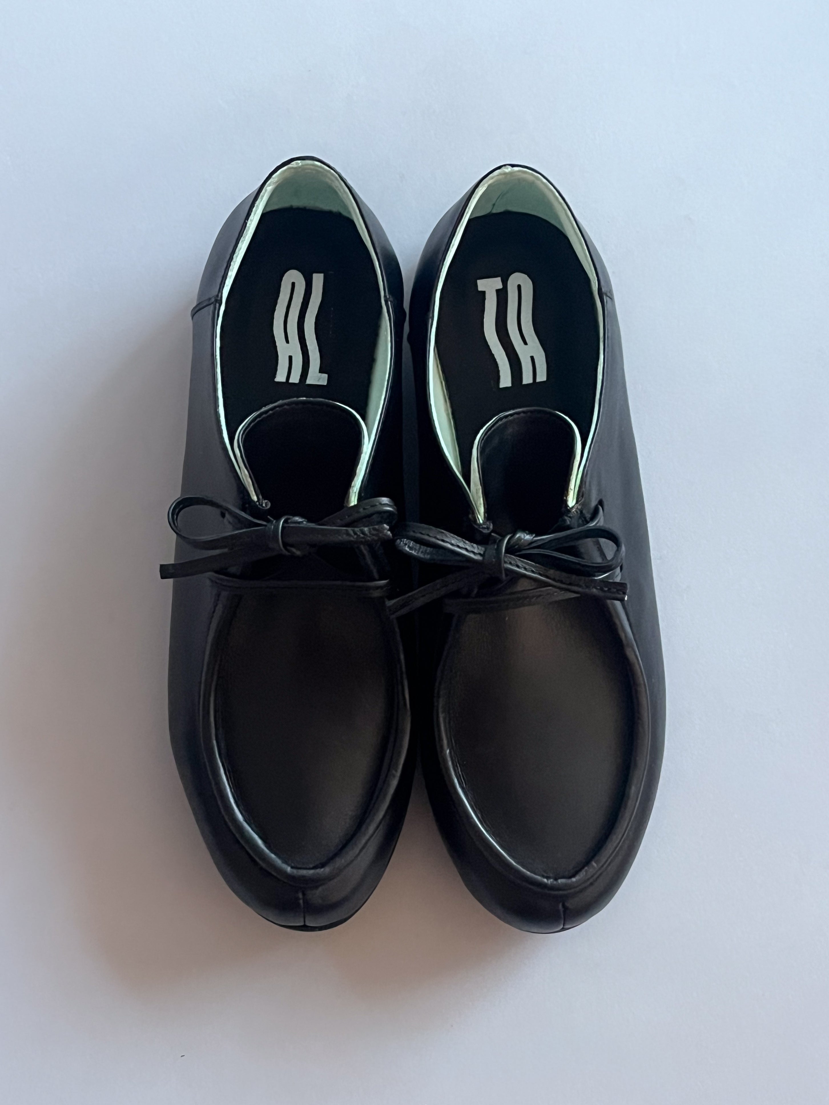 PALERMO NEGRO, ESTILO MOCASÍN DE CUERO