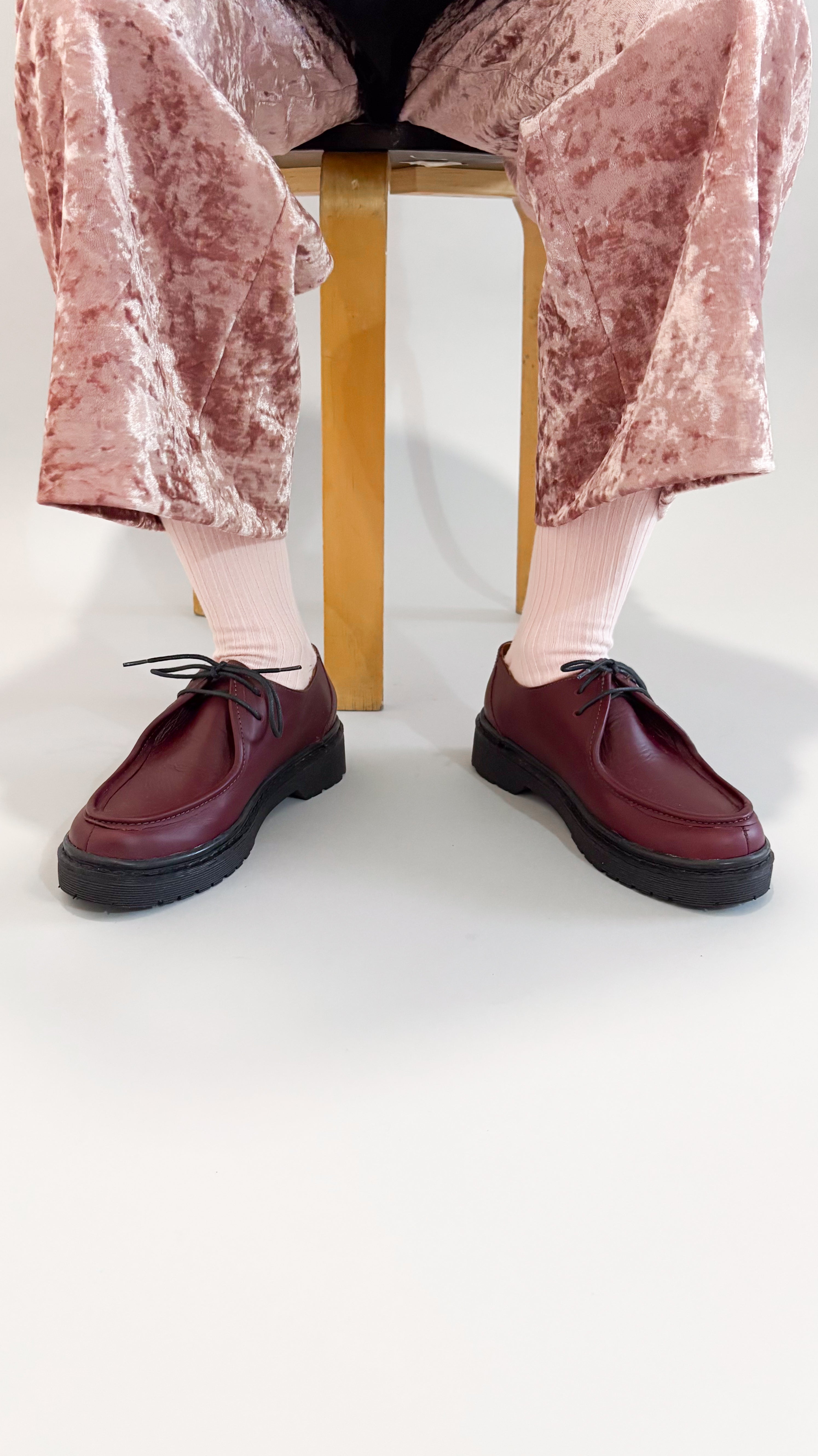 ESTILO MOCASÍN BURDEO