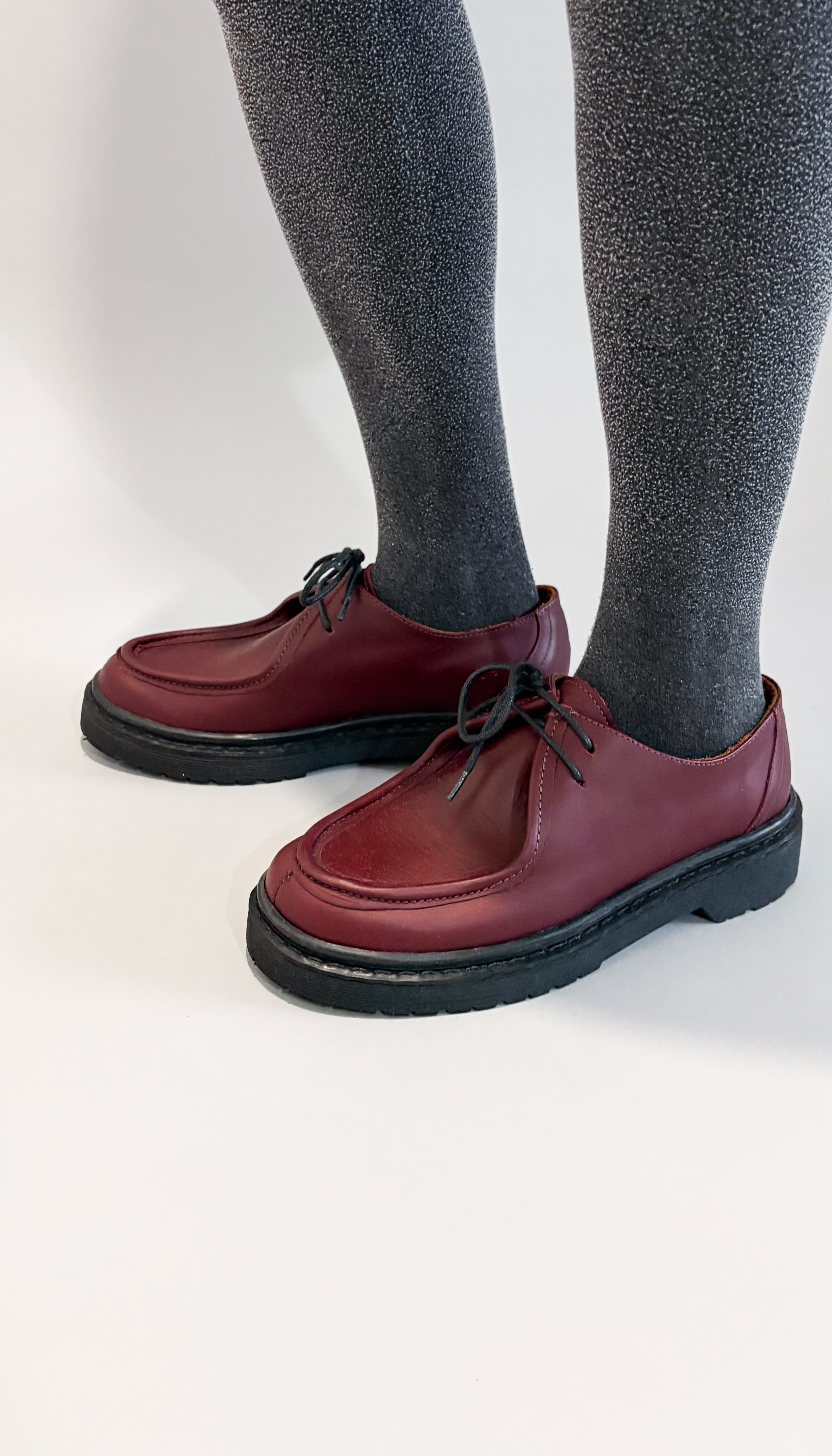 ESTILO MOCASÍN BURDEO