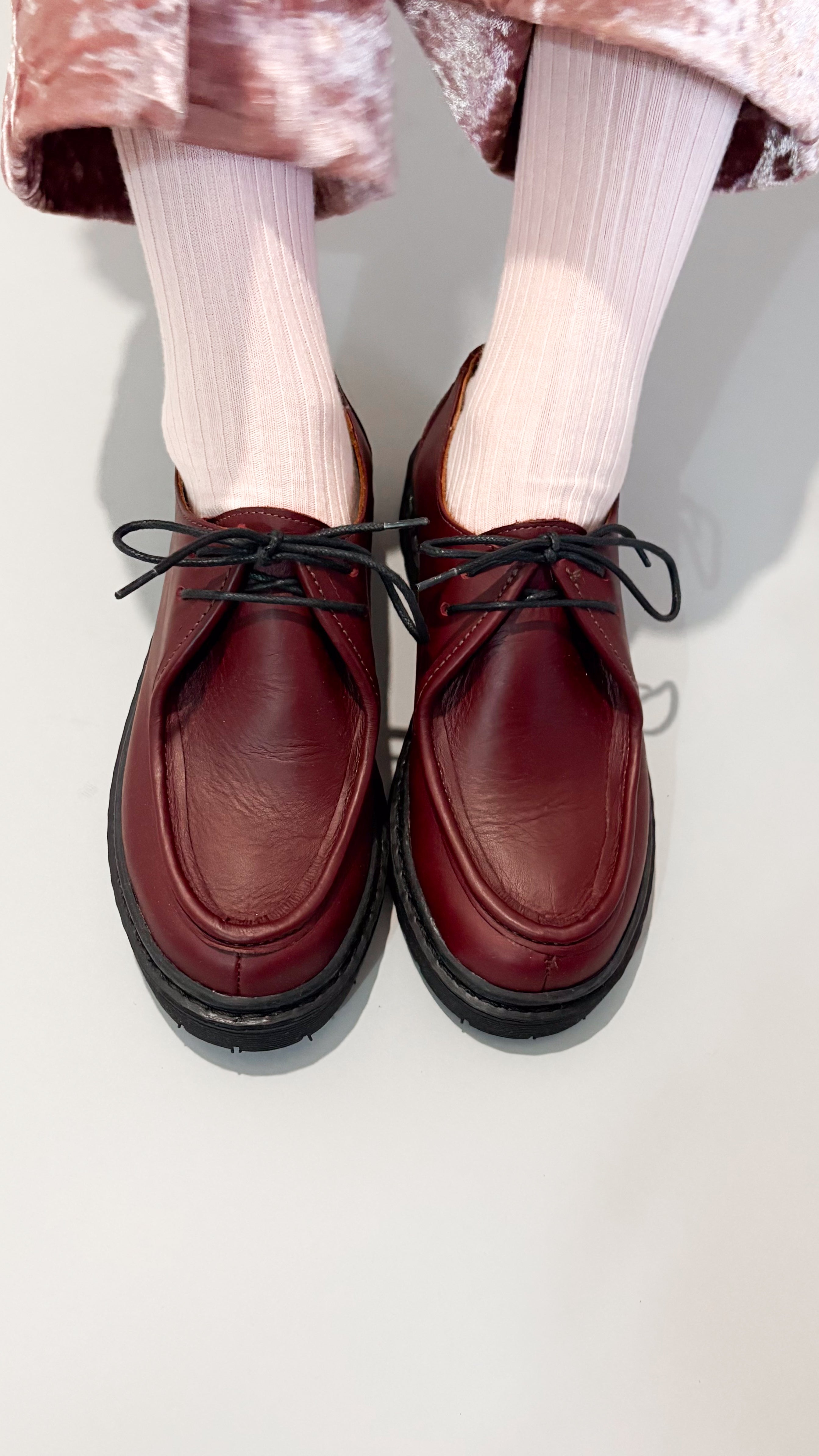 ESTILO MOCASÍN BURDEO
