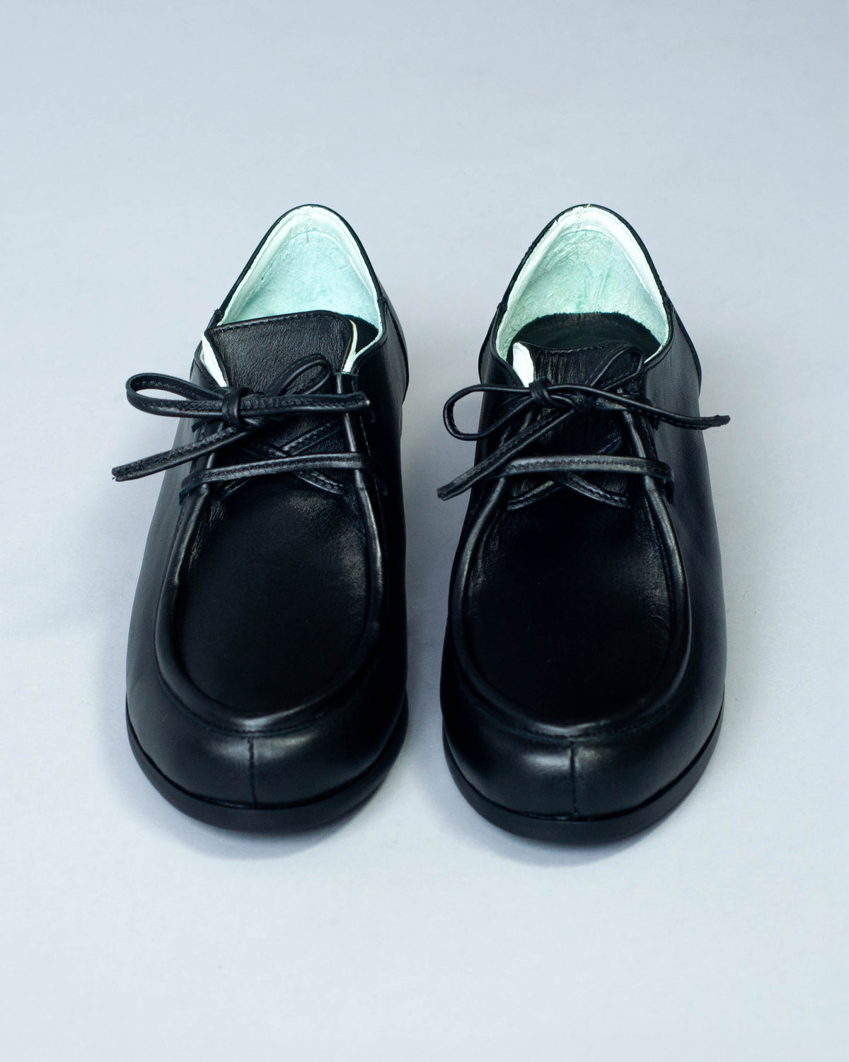 PALERMO NEGRO, ESTILO MOCASÍN DE CUERO